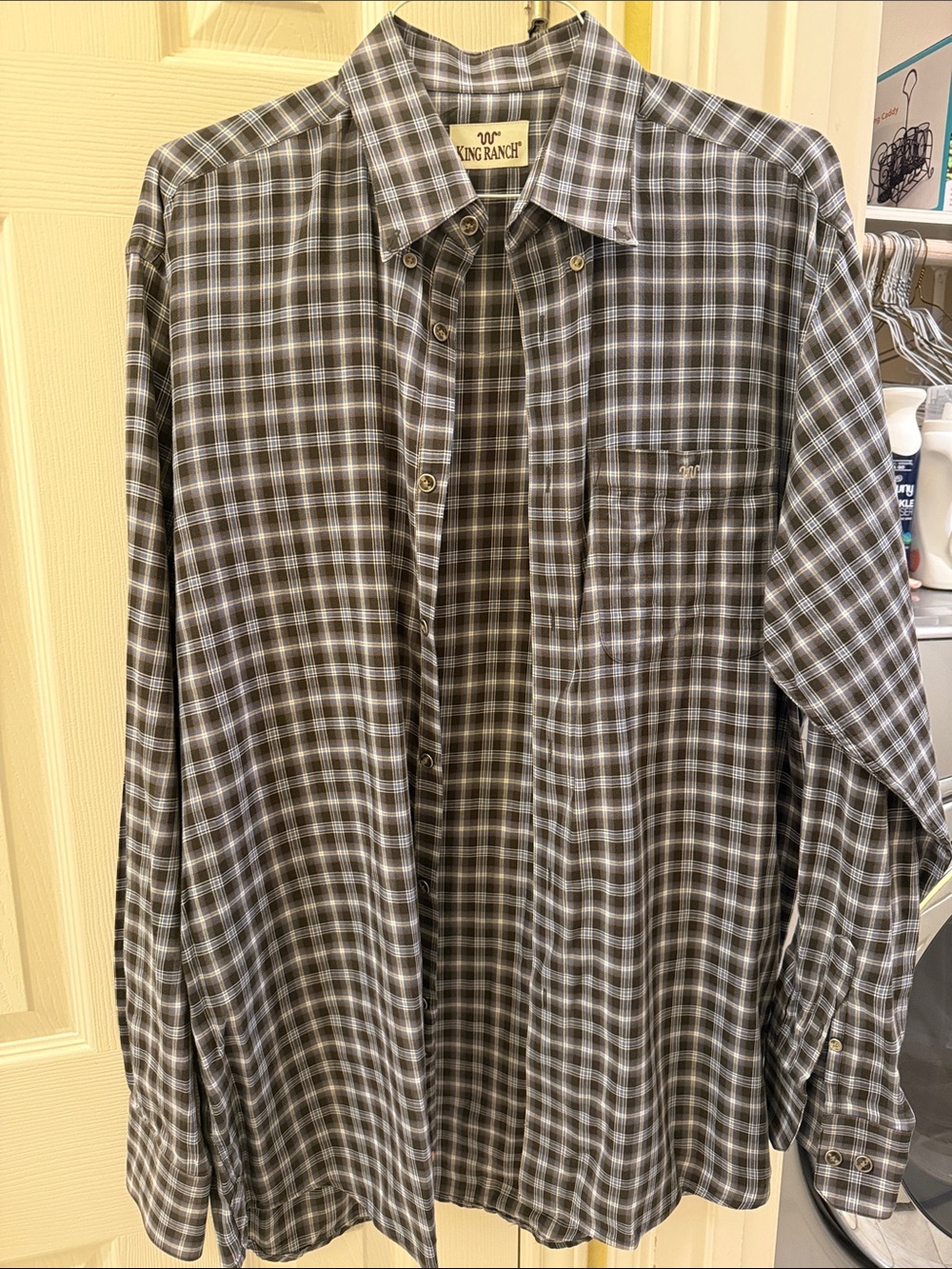 King Ranch Men's Gray Plaid Button-Down Shirt